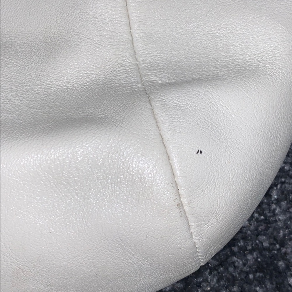 Vintage Coach White Leather Hobo Bag - Picture 10 of 11